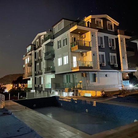 デムレ Mina Suit Apartアパートホテル エクステリア 写真