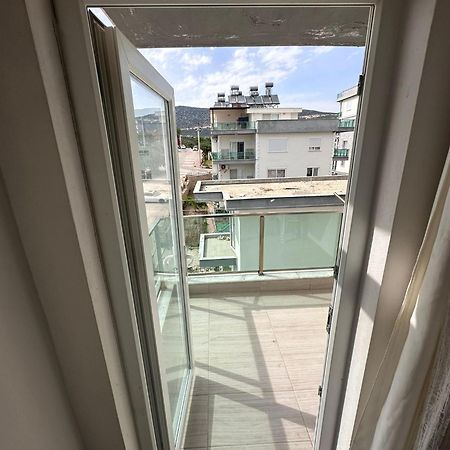 デムレ Mina Suit Apartアパートホテル エクステリア 写真